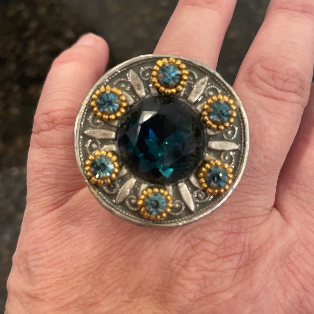 Miriam Haskell ring size 8 large blue stone antique look silver & gold.
